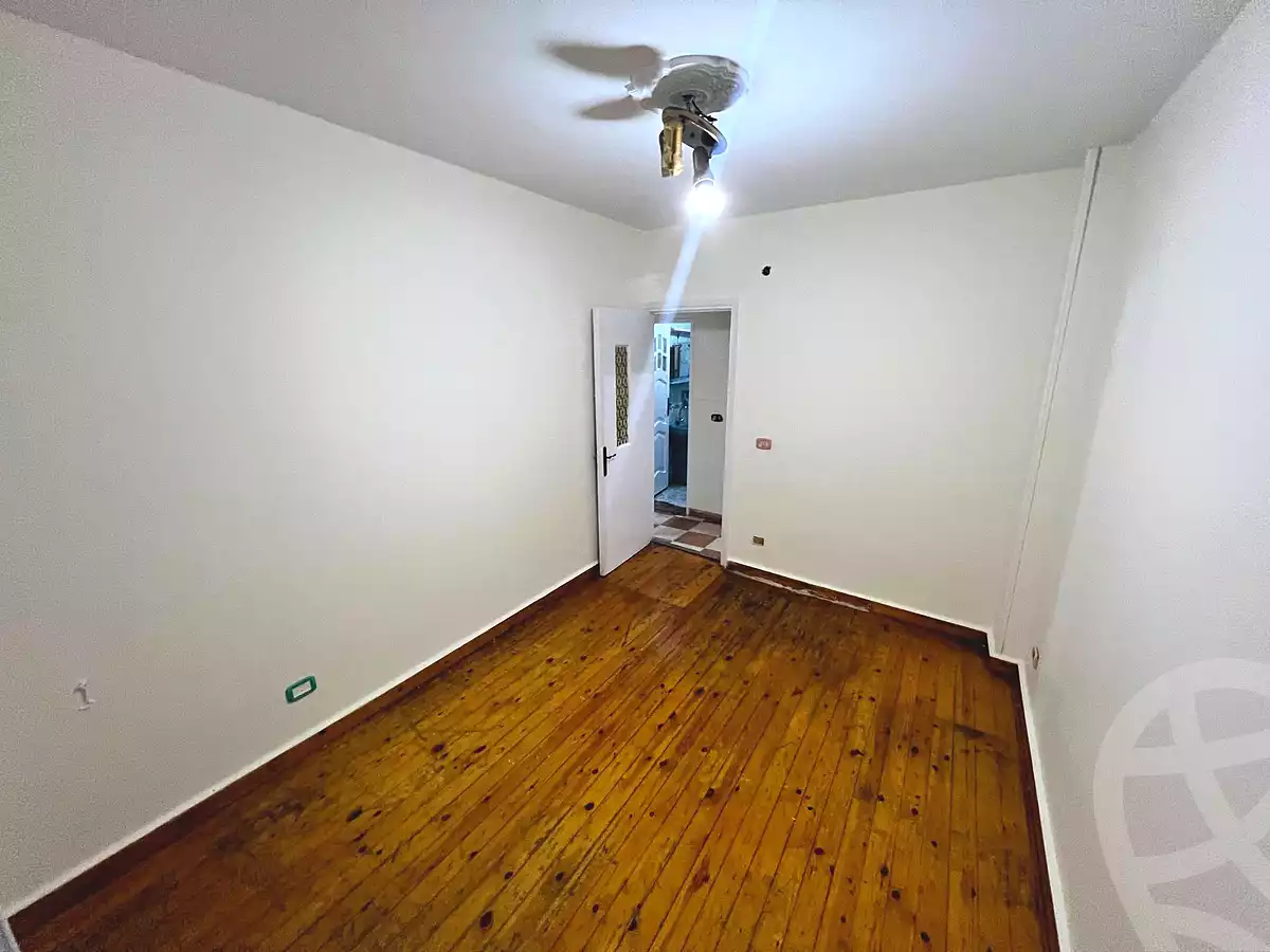 https://aqarmap.com.eg/ar/listing/7135042-for-rent-alexandria-el-asafra-l-sfr-bhry