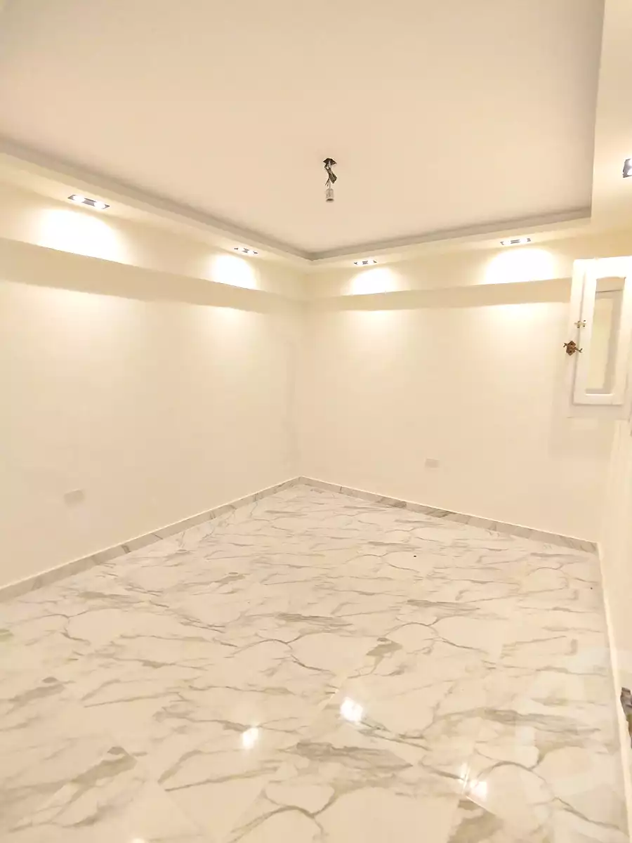 https://aqarmap.com.eg/en/listing/7135136-for-sale-alexandria-lsywf-el-falki