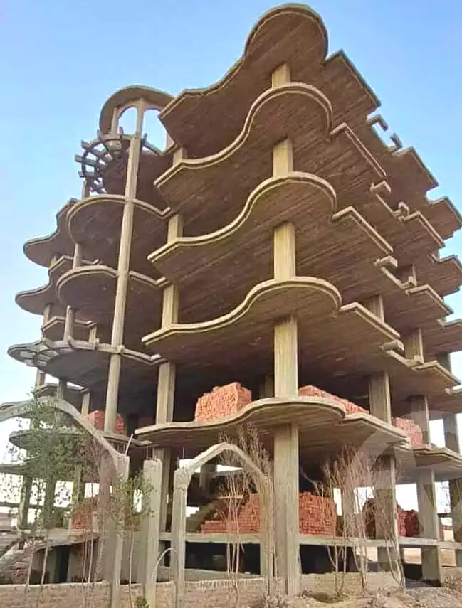 https://aqarmap.com.eg/ar/listing/7135294-for-sale-qina-qina-city-qina-city
