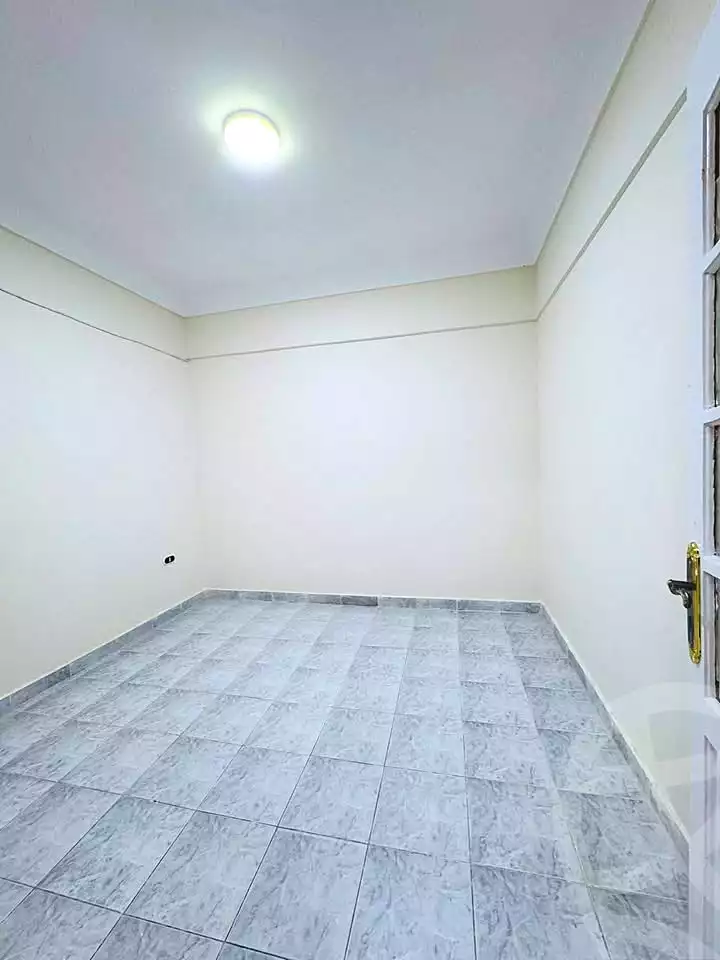 https://aqarmap.com.eg/ar/listing/7135389-for-sale-alexandria-al-agamy-shataa-el-nakheel