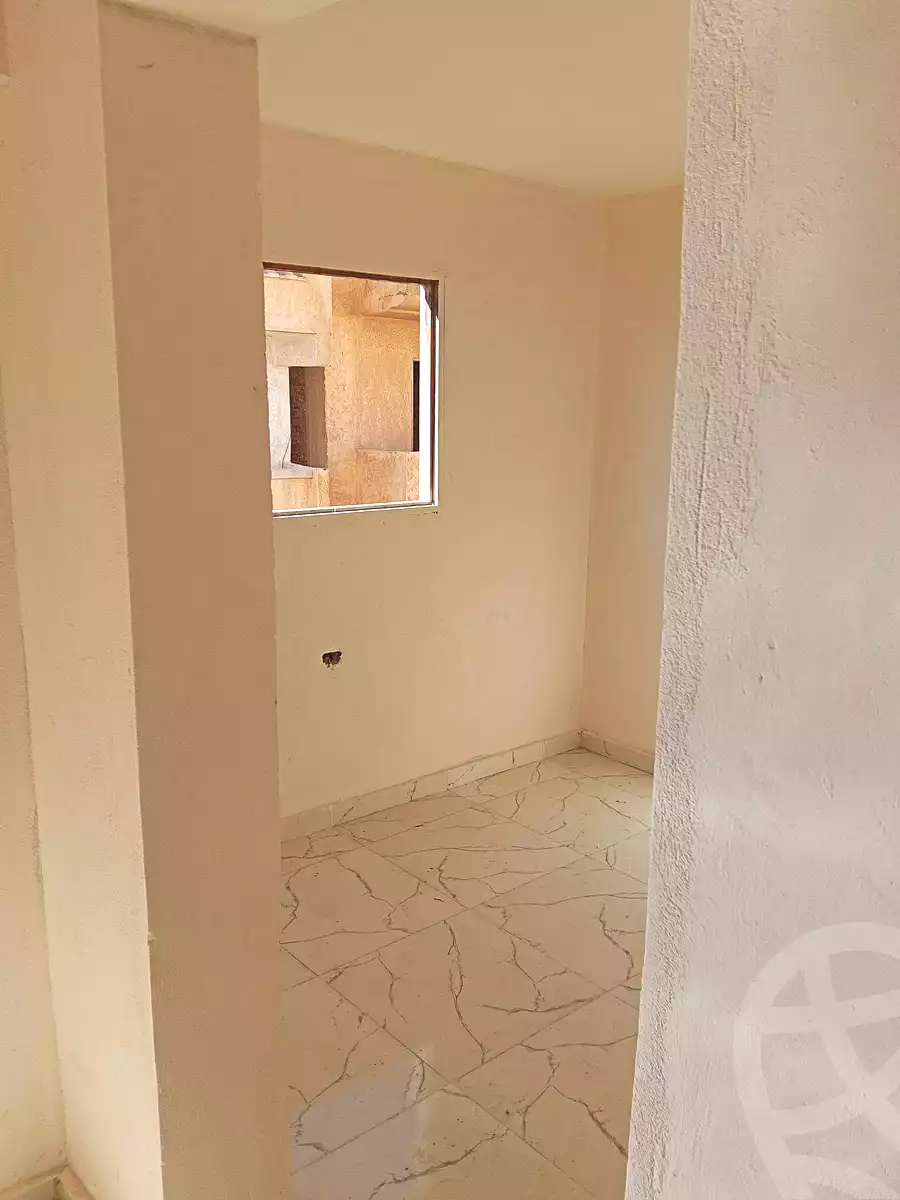 https://aqarmap.com.eg/ar/listing/7135565-for-sale-alexandria-al-agamy-bw-ywsf