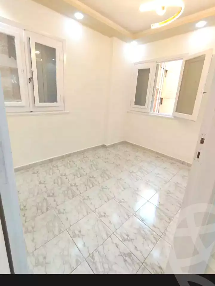 https://aqarmap.com.eg/en/listing/7135873-for-sale-alexandria-al-agamy-shataa-el-nakheel-street-10