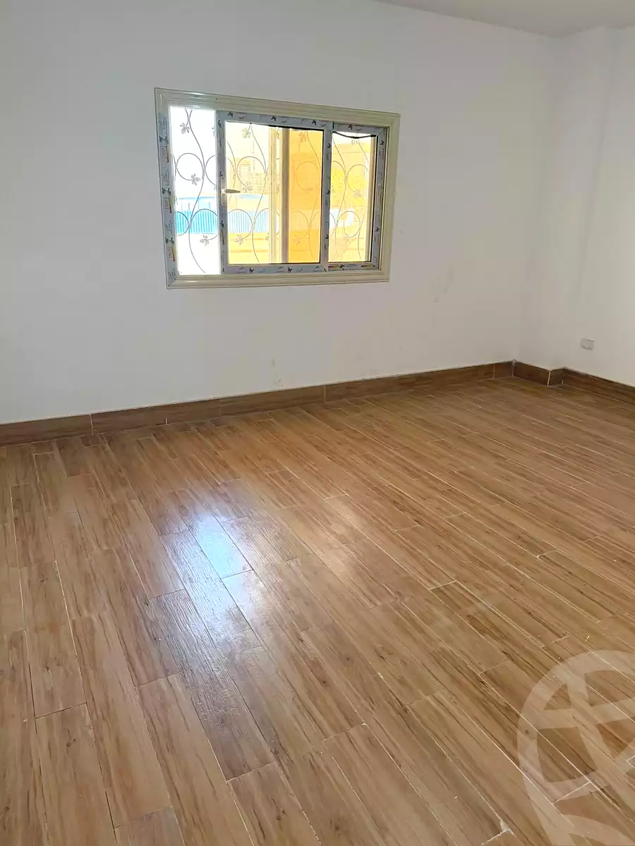 https://aqarmap.com.eg/ar/listing/7135898-for-sale-cairo-el-shorouk-lhy-lthmn-neighbourhood-1