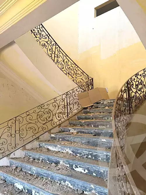 https://aqarmap.com.eg/ar/listing/7134222-for-sale-cairo-new-cairo-sharq-el-akadamiya-al-tahrir-st