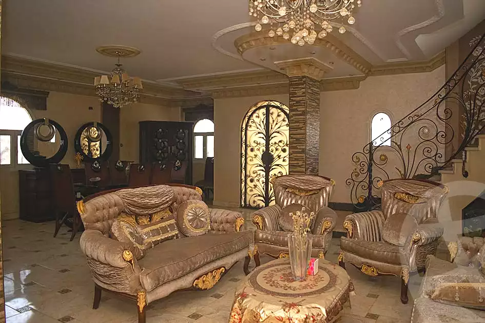 فيلا بـ٥ غرف نوم في الريف الاوربي، صورة ٨ من ٨