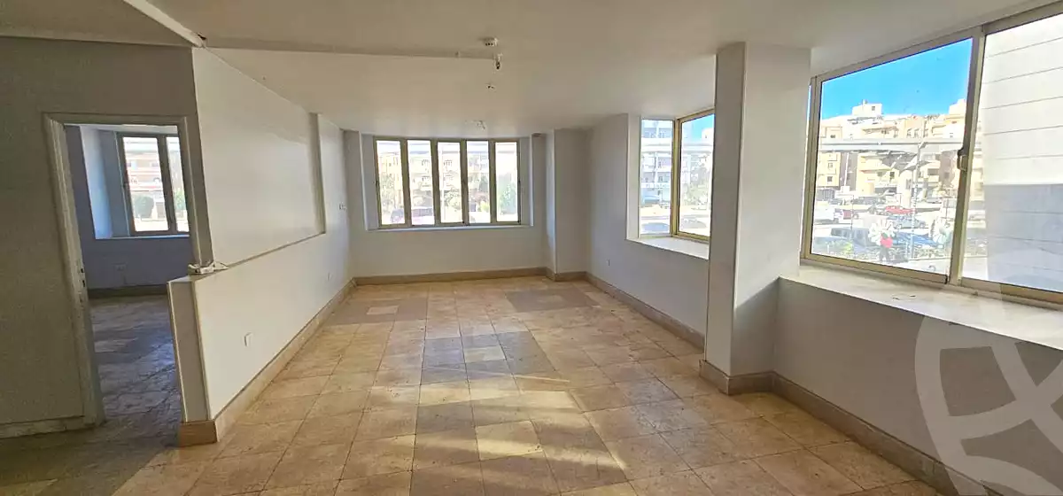 https://aqarmap.com.eg/ar/listing/7137241-for-sale-cairo-6th-of-october-central-axis