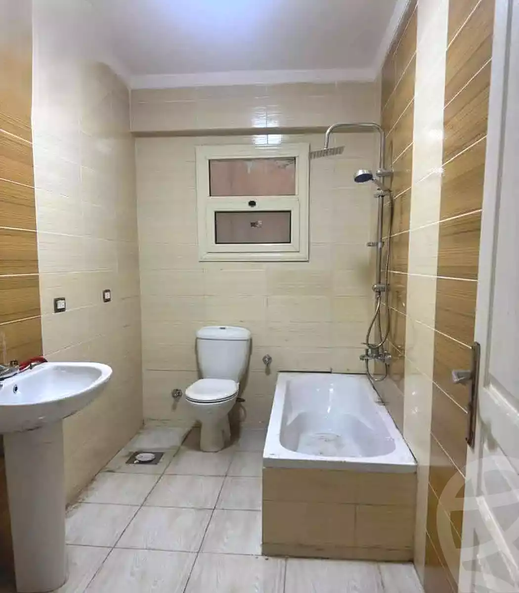 https://aqarmap.com.eg/en/listing/7137218-for-sale-alexandria-lsywf-city-light-compound