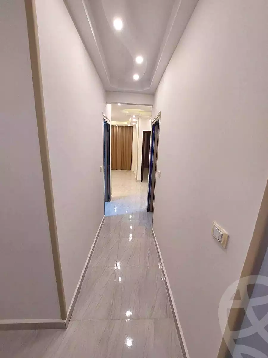 https://aqarmap.com.eg/ar/listing/7137597-for-sale-cairo-helwan-helwan-el-sharkeya-saleh-sobhy-st