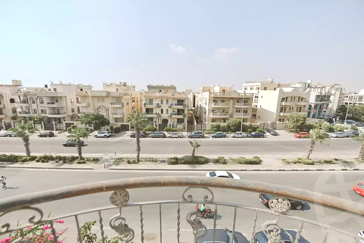 https://aqarmap.com.eg/ar/listing/7137670-for-sale-cairo-new-cairo-el-ahyaa-third-neighborhood-street-16