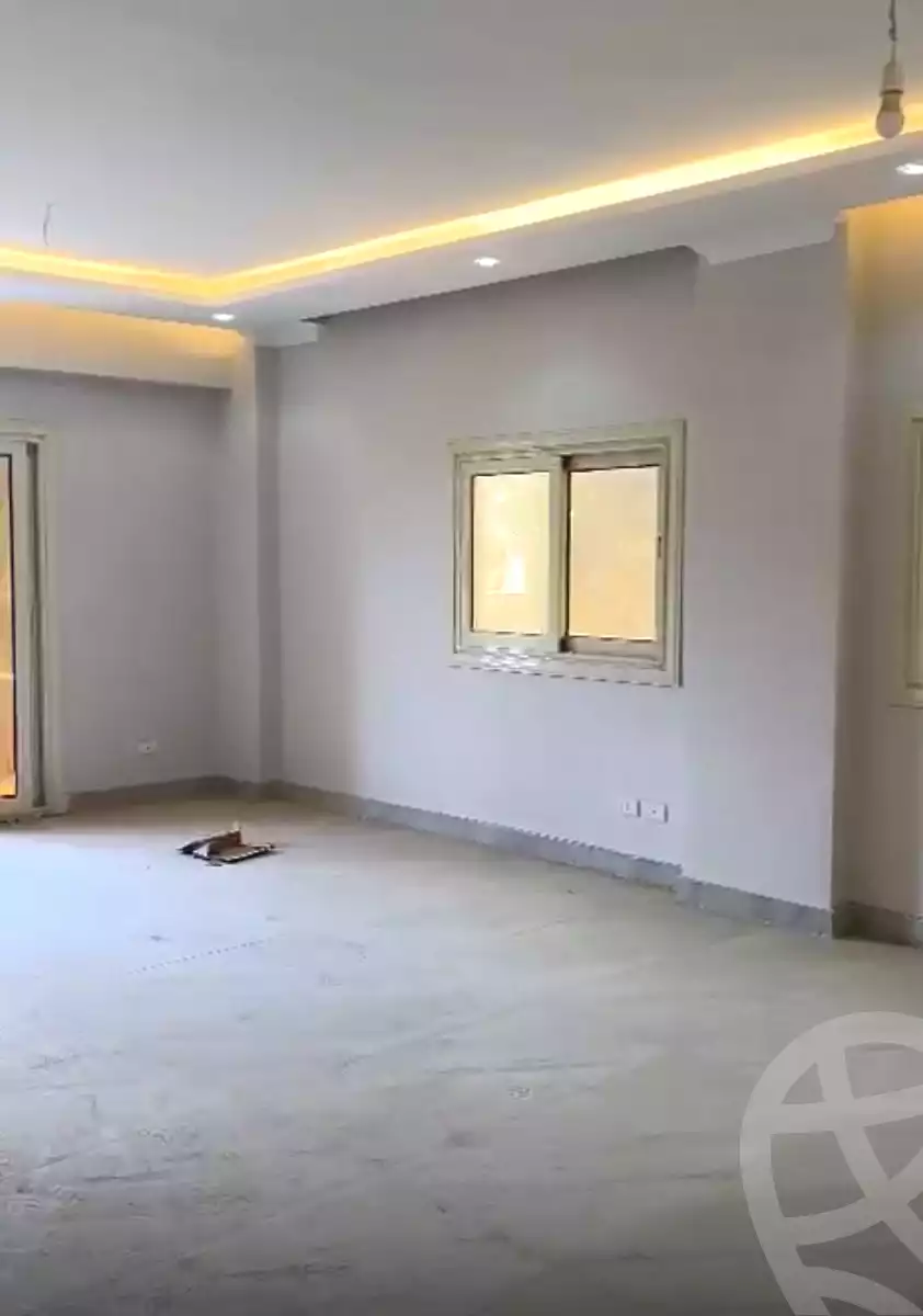 https://aqarmap.com.eg/ar/listing/7138307-for-sale-cairo-new-cairo-first-settlement-mhwr-mstfy-kml