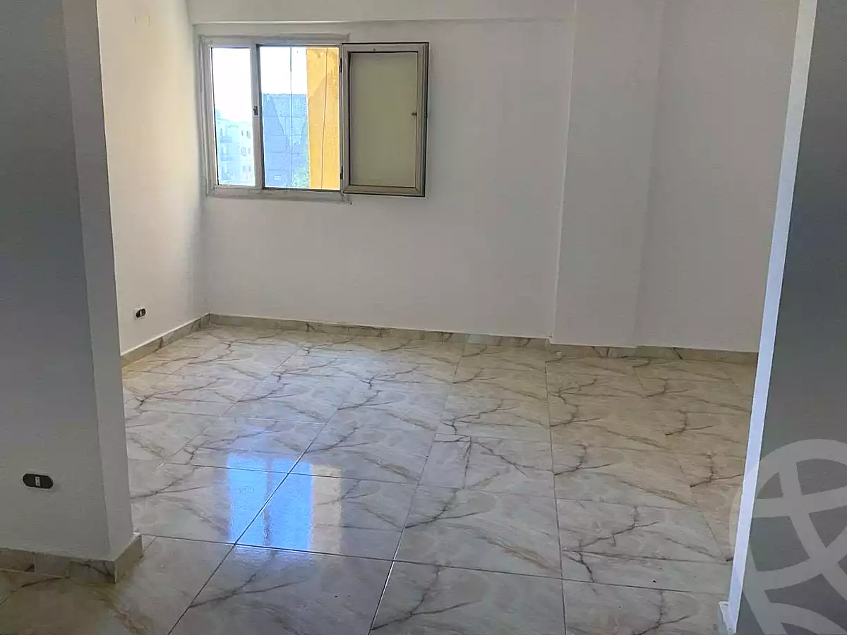 https://aqarmap.com.eg/ar/listing/7138741-for-sale-alexandria-al-agamy-el-hanouvel-al-haded-we-al-soulb-st