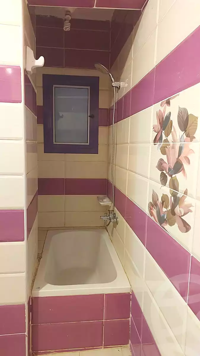 https://aqarmap.com.eg/ar/listing/7139635-for-rent-gharbia-tanta-tanta-city-al-ghamrawi-st