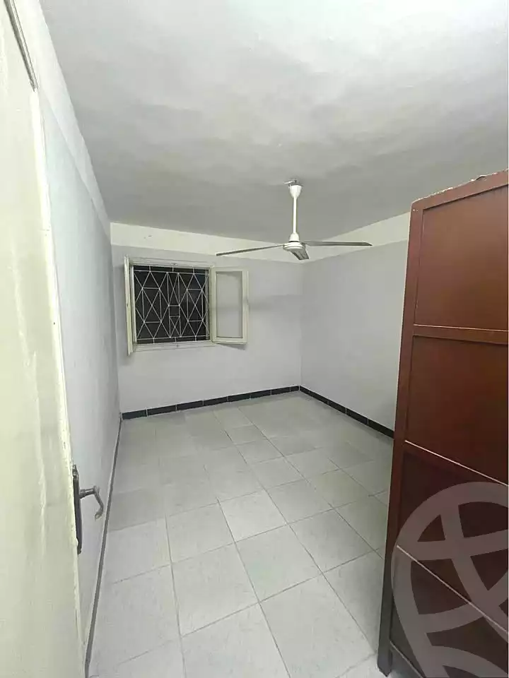 https://aqarmap.com.eg/ar/listing/7139743-for-rent-alexandria-miami-street-57