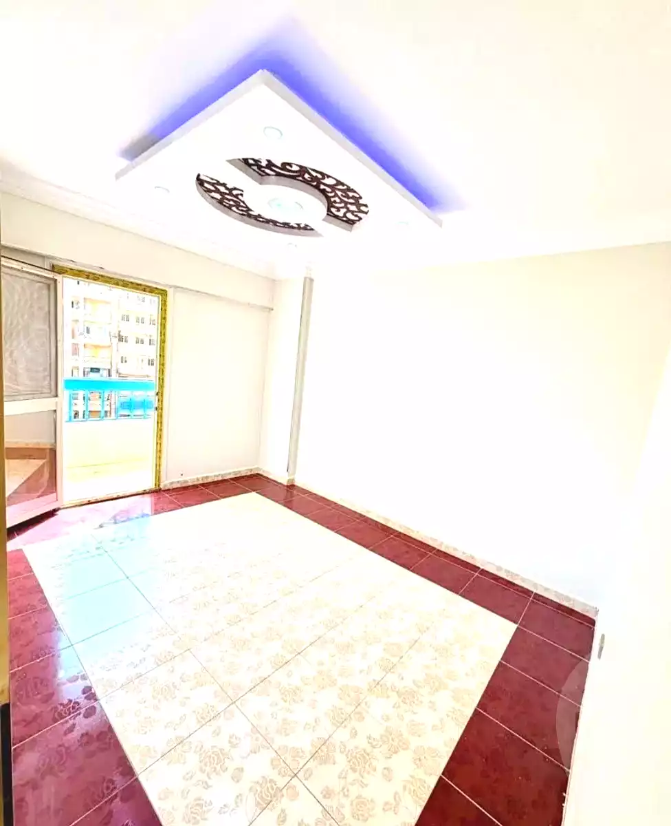 https://aqarmap.com.eg/ar/listing/7139846-for-sale-alexandria-el-asafra-l-sfr-bhry
