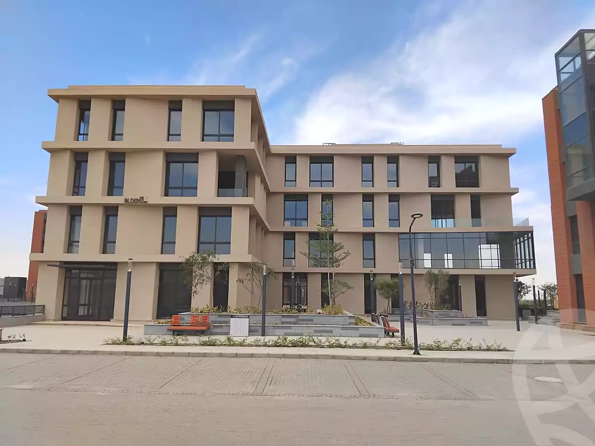 https://aqarmap.com.eg/ar/listing/7139998-for-sale-cairo-new-cairo-compounds-myndhws-byzns-mrkz-llttwyr