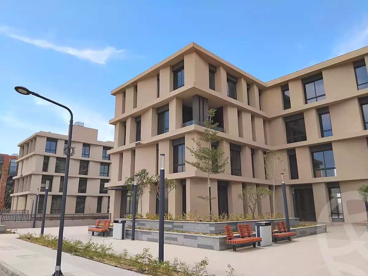 https://aqarmap.com.eg/ar/listing/7139998-for-sale-cairo-new-cairo-compounds-myndhws-byzns-mrkz-llttwyr