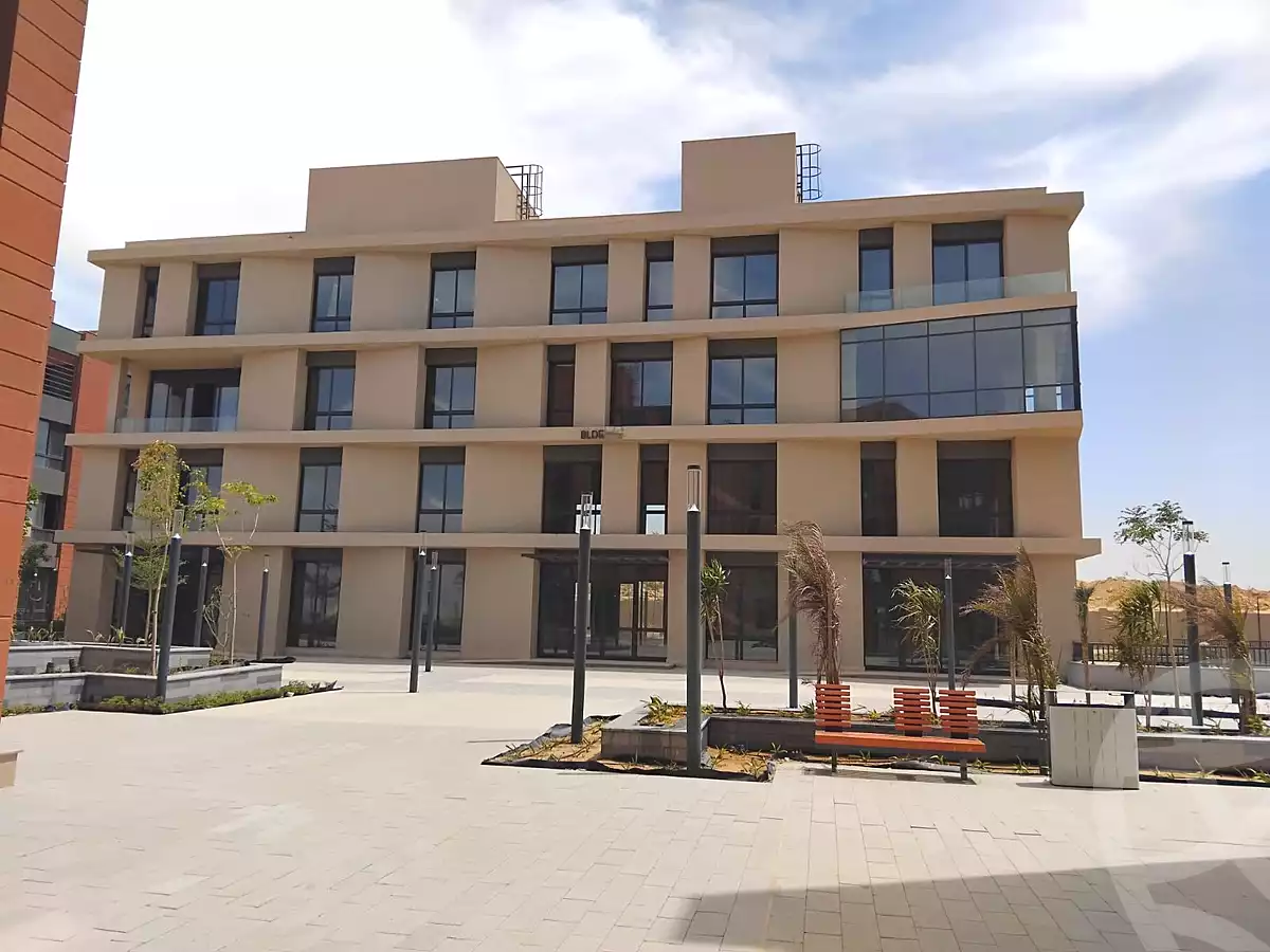 https://aqarmap.com.eg/ar/listing/7139998-for-sale-cairo-new-cairo-compounds-myndhws-byzns-mrkz-llttwyr