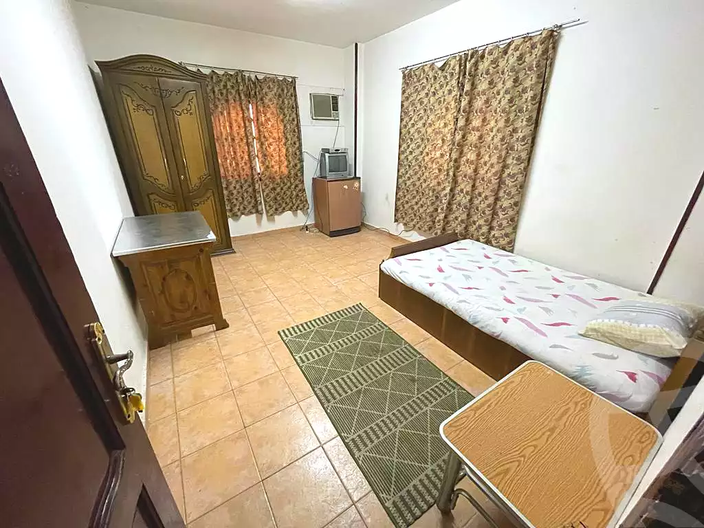 https://aqarmap.com.eg/ar/listing/7140102-for-rent-cairo-6th-of-october-el-ahyaa-neighborhood-1st-al-maahad