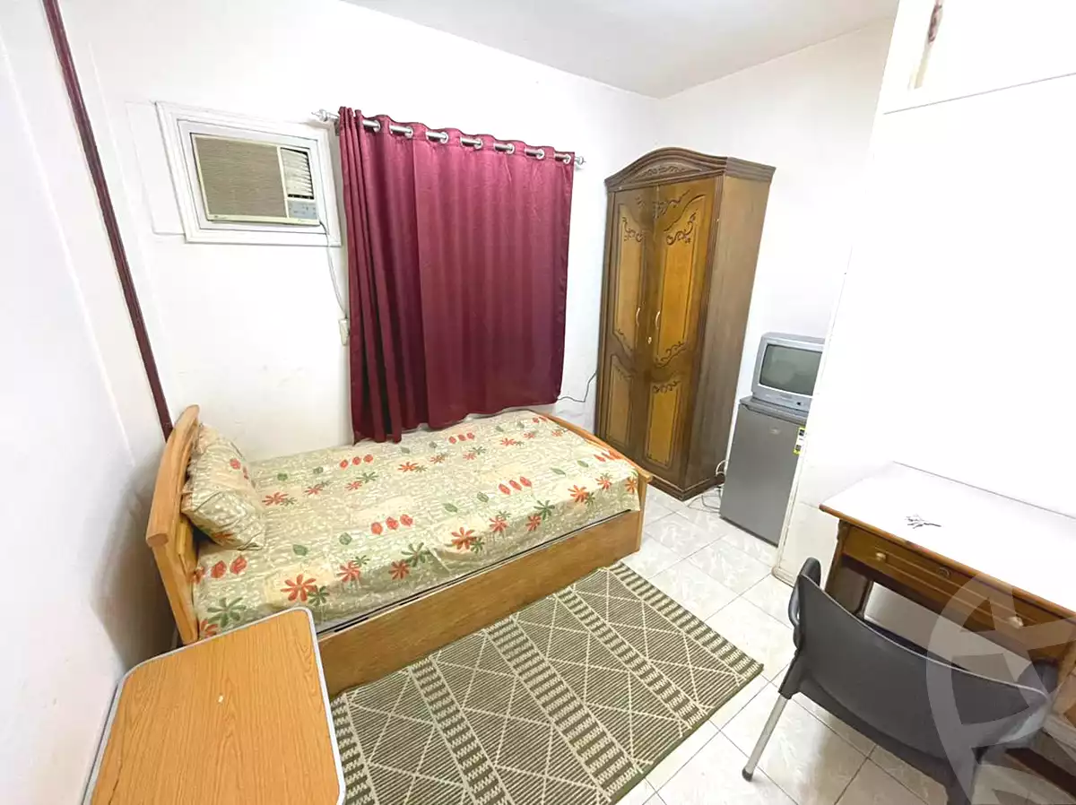 https://aqarmap.com.eg/ar/listing/7140102-for-rent-cairo-6th-of-october-el-ahyaa-neighborhood-1st-al-maahad