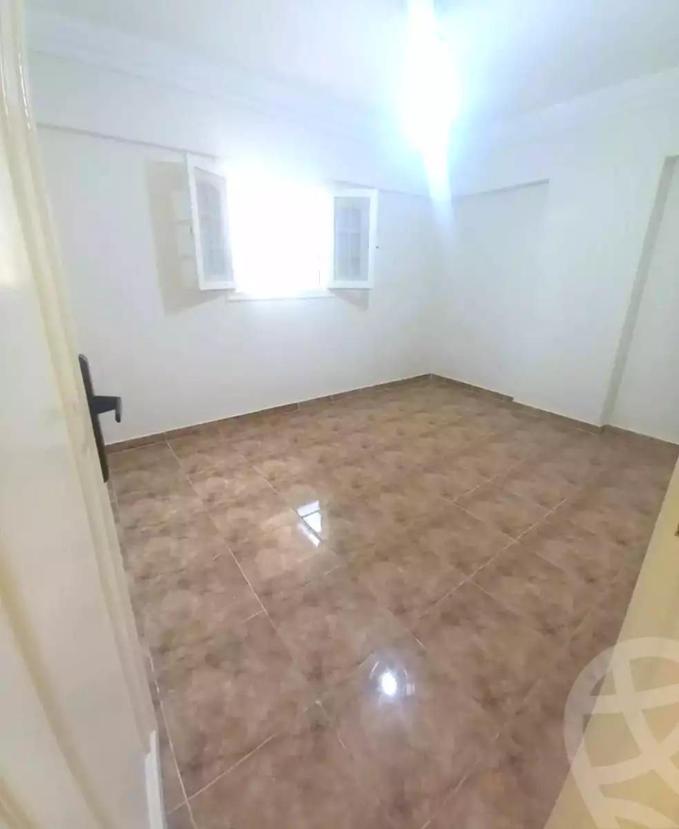 https://aqarmap.com.eg/ar/listing/7140206-for-sale-alexandria-sydy-bshr-sydy-bshr-bhry