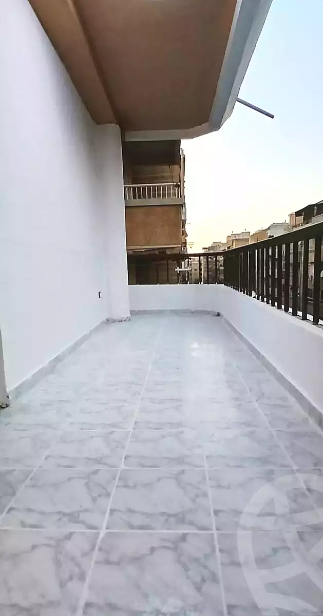https://aqarmap.com.eg/ar/listing/7140312-for-sale-alexandria-al-agamy-shataa-el-nakheel