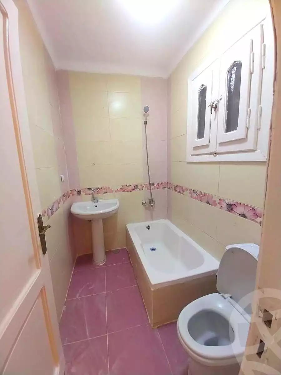 https://aqarmap.com.eg/ar/listing/7140408-for-sale-alexandria-al-agamy-shataa-el-nakheel