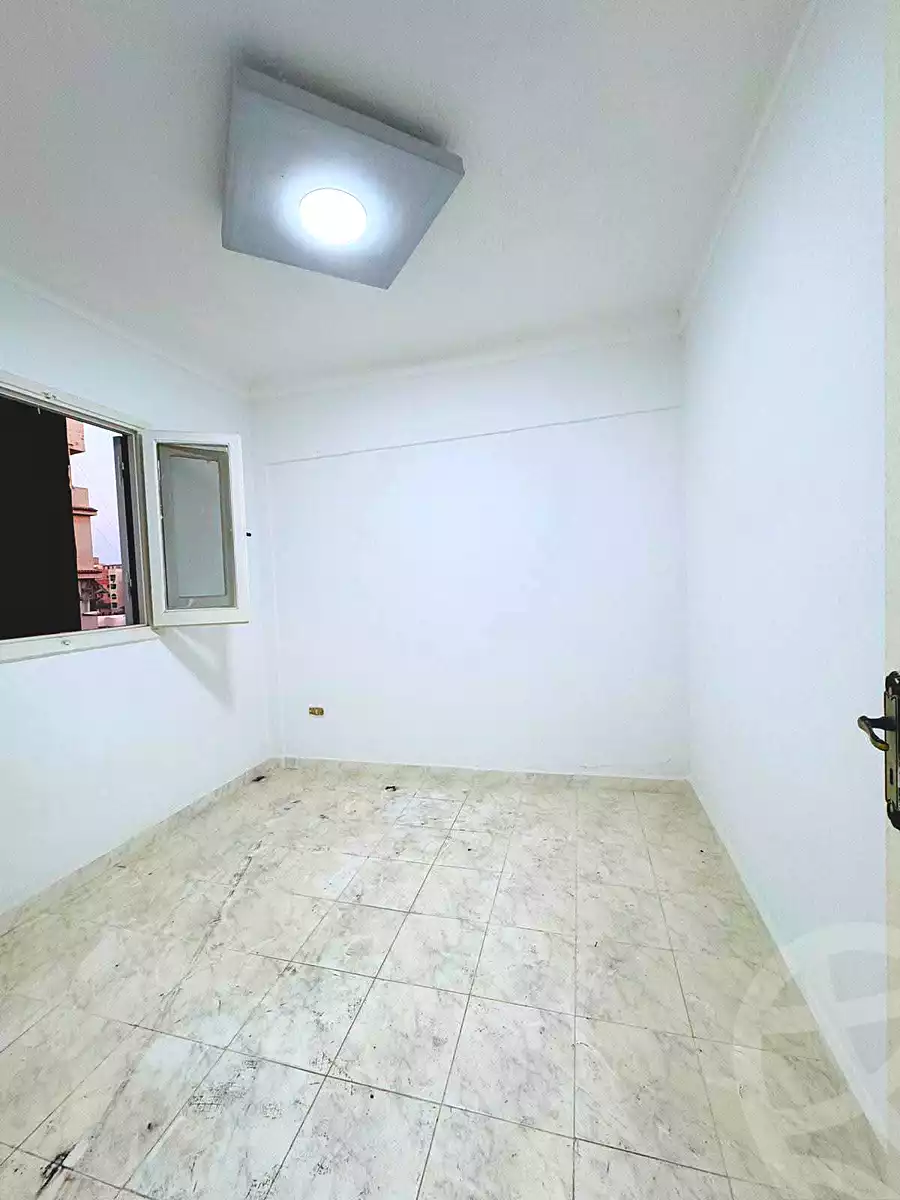 https://aqarmap.com.eg/ar/listing/7140658-for-sale-alexandria-al-agamy-shataa-el-nakheel