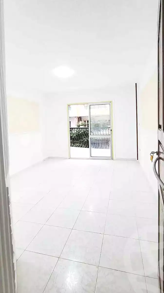https://aqarmap.com.eg/ar/listing/7140692-for-sale-alexandria-al-agamy-shataa-el-nakheel