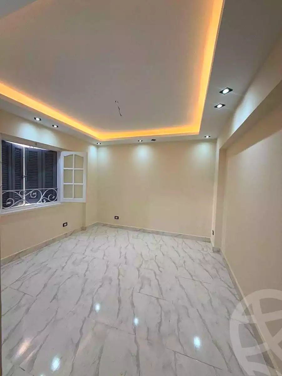 https://aqarmap.com.eg/ar/listing/7140968-for-sale-alexandria-sydy-bshr-sydy-bshr-bhry-mohamed-el-srafi-st.