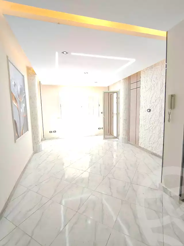 https://aqarmap.com.eg/ar/listing/7140994-for-sale-alexandria-sydy-bshr-sydy-bshr-bhry