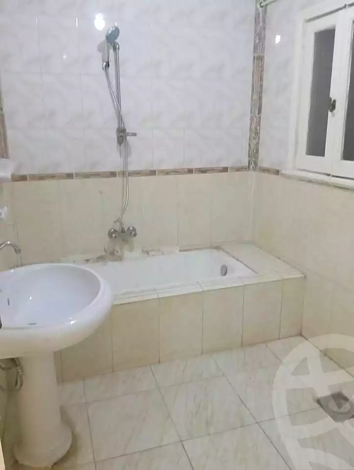 https://aqarmap.com.eg/ar/listing/7141016-for-sale-alexandria-ganaklis
