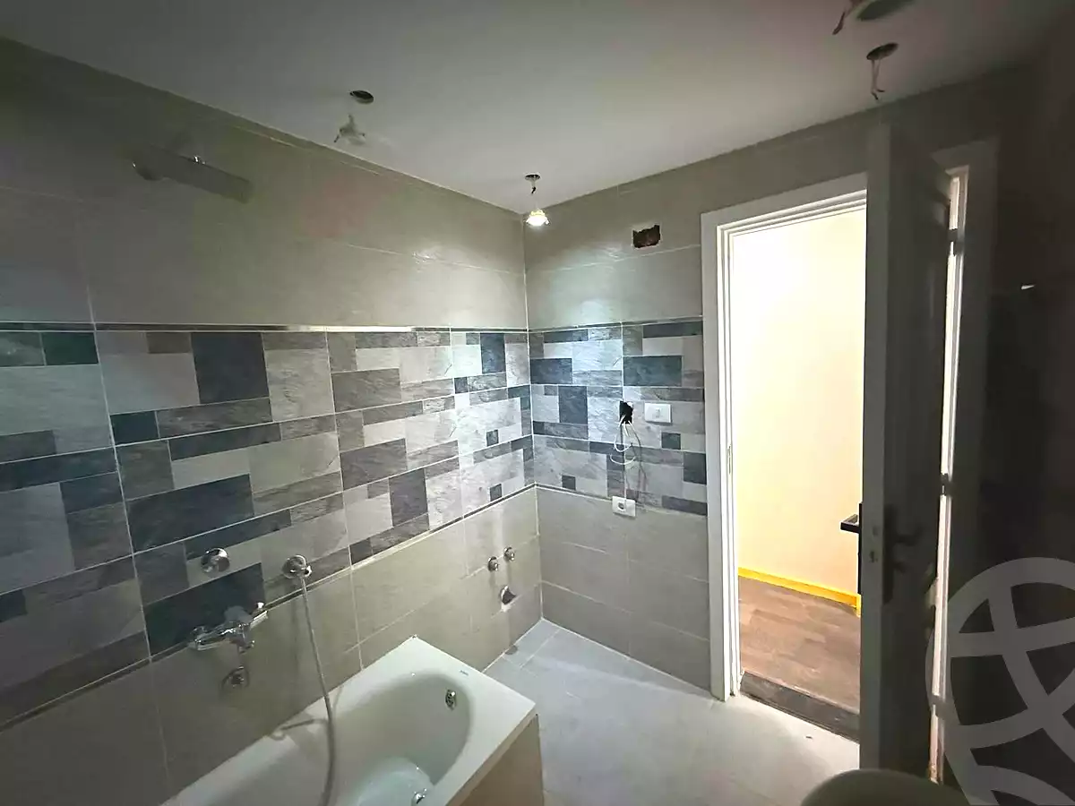 https://aqarmap.com.eg/ar/listing/7141144-for-sale-cairo-helwan-helwan-el-sharkeya-khesro-basha-st