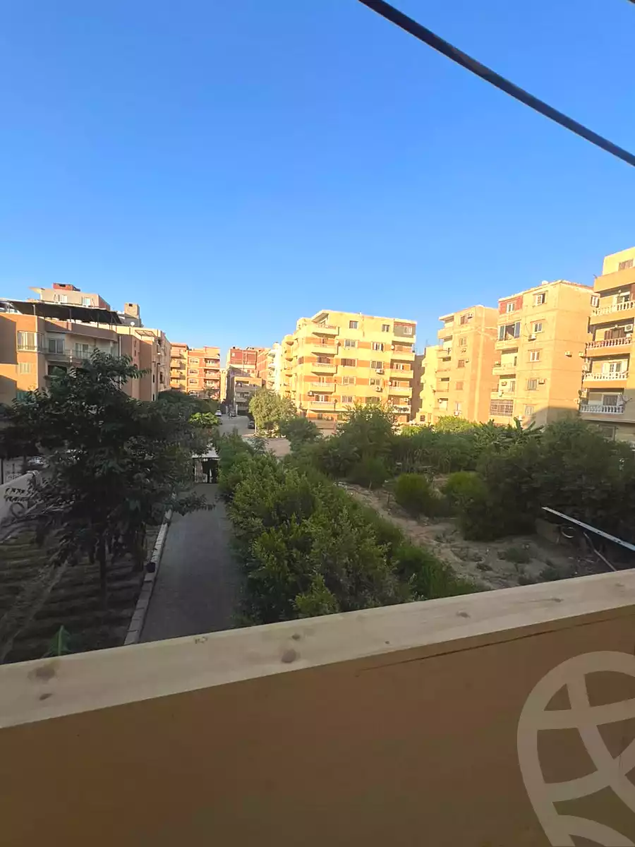 https://aqarmap.com.eg/ar/listing/7141311-for-sale-cairo-6th-of-october-el-ahyaa-neighborhood-3rd-al-hay-al-thalith-st