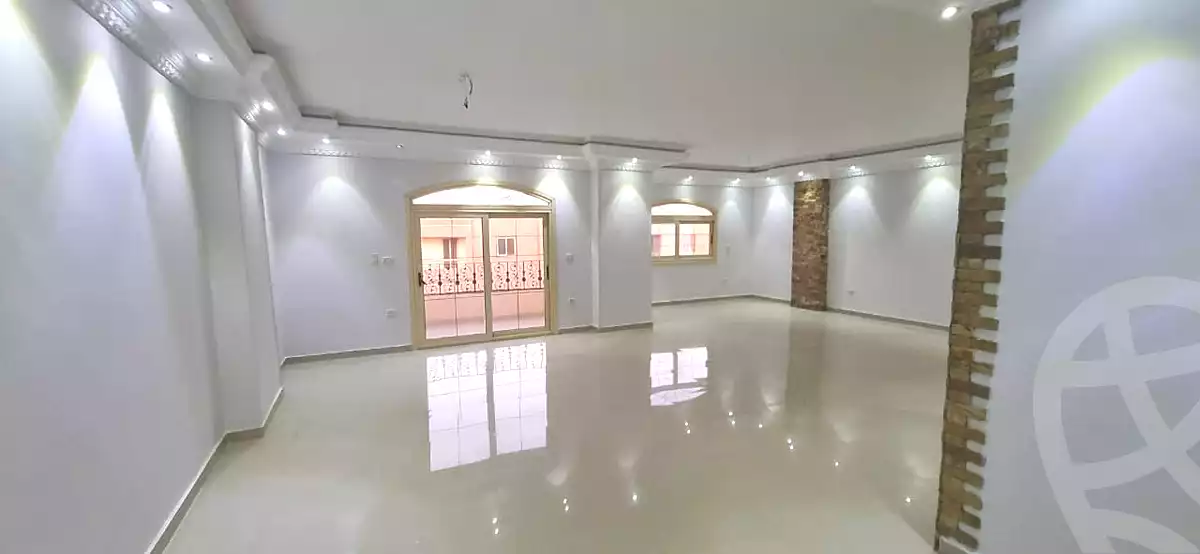 https://aqarmap.com.eg/ar/listing/7141496-for-sale-cairo-6th-of-october-el-ahyaa-neighborhood-3rd-al-hay-al-thalith-st