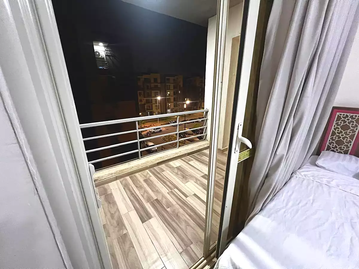 https://aqarmap.com.eg/ar/listing/7141634-for-rent-cairo-el-sheikh-zayed-city-compounds-jn-2