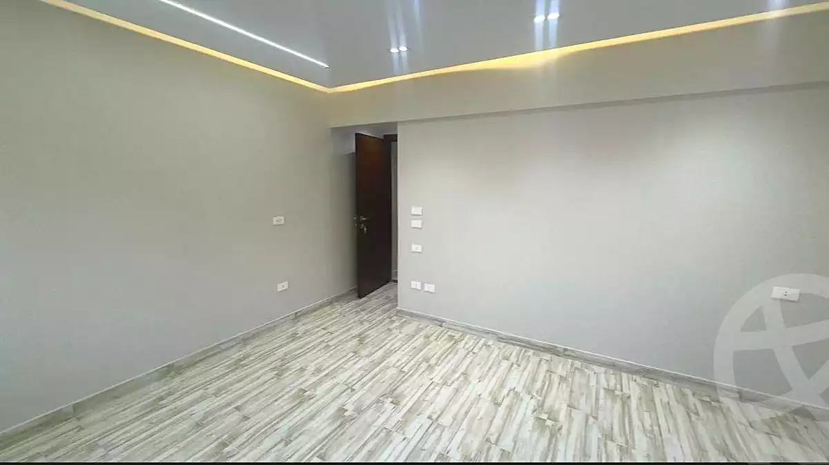 https://aqarmap.com.eg/ar/listing/7141794-for-rent-alexandria-lsywf-gamila-city-compound