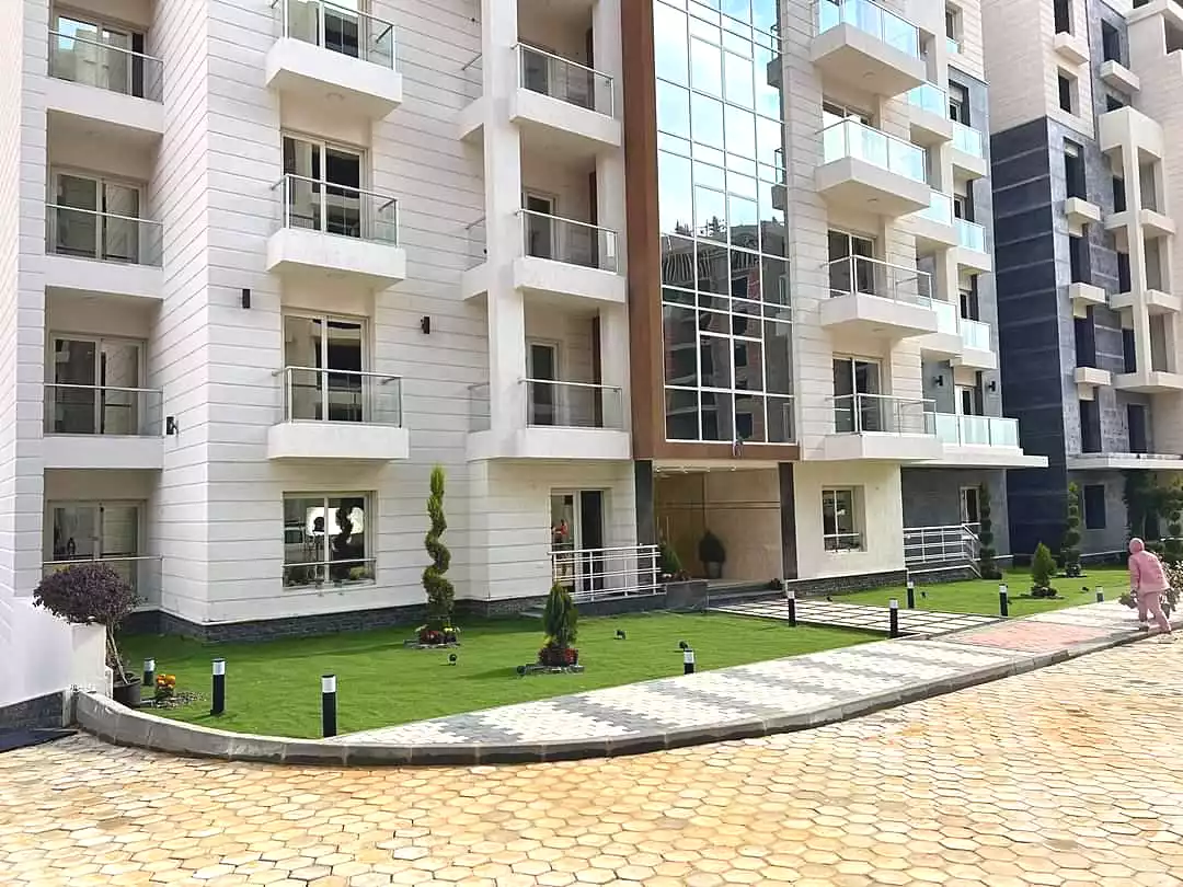 https://aqarmap.com.eg/ar/listing/7141881-for-sale-cairo-new-administrative-capital-r7-oia