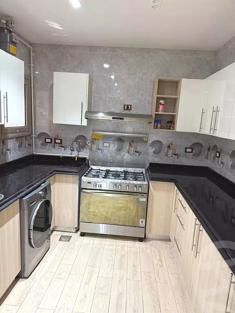 https://aqarmap.com.eg/ar/listing/7141604-for-sale-cairo-new-cairo-compounds-galleria-moon-valley-compound-arabia
