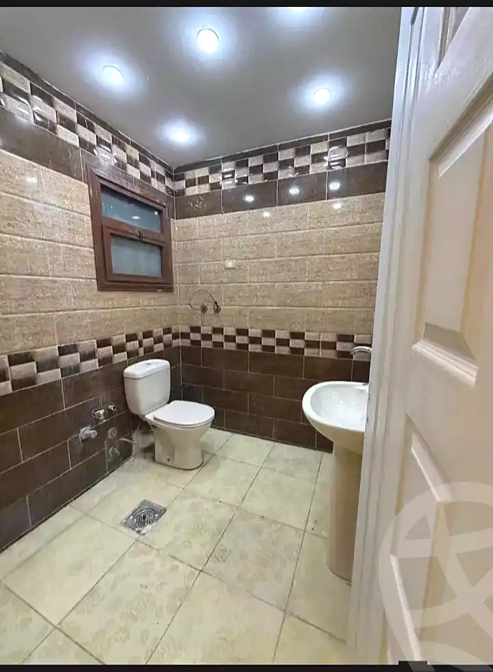 https://aqarmap.com.eg/en/listing/7142218-for-sale-alexandria-lauran