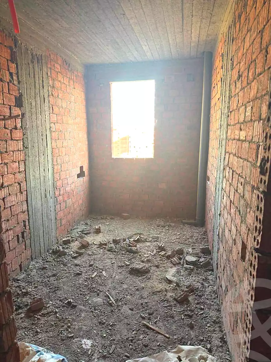https://aqarmap.com.eg/ar/listing/7142274-for-sale-cairo-el-haram-el-lebeny-soltan-khattab-st