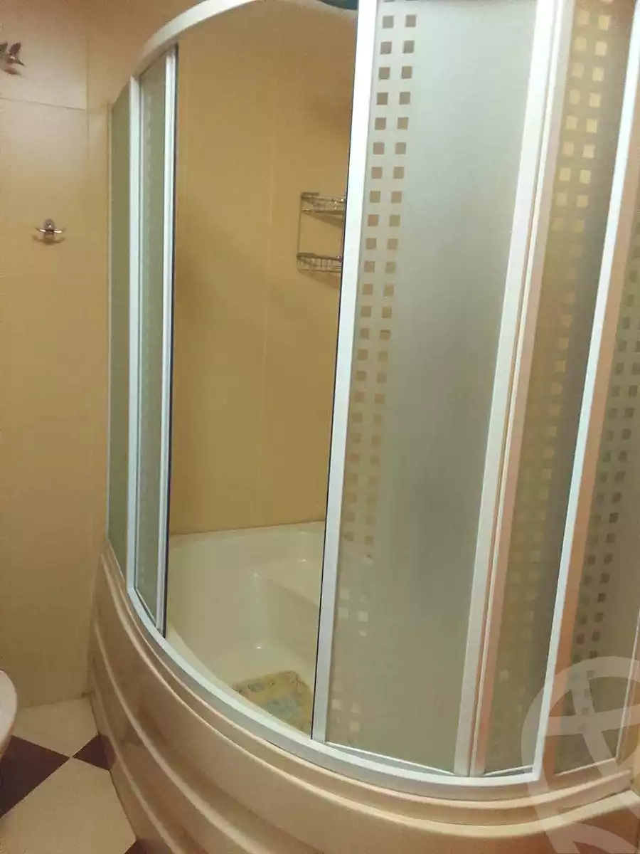 https://aqarmap.com.eg/en/listing/7142513-for-sale-cairo-helwan-helwan-el-sharkeya-ryad-pasha-st