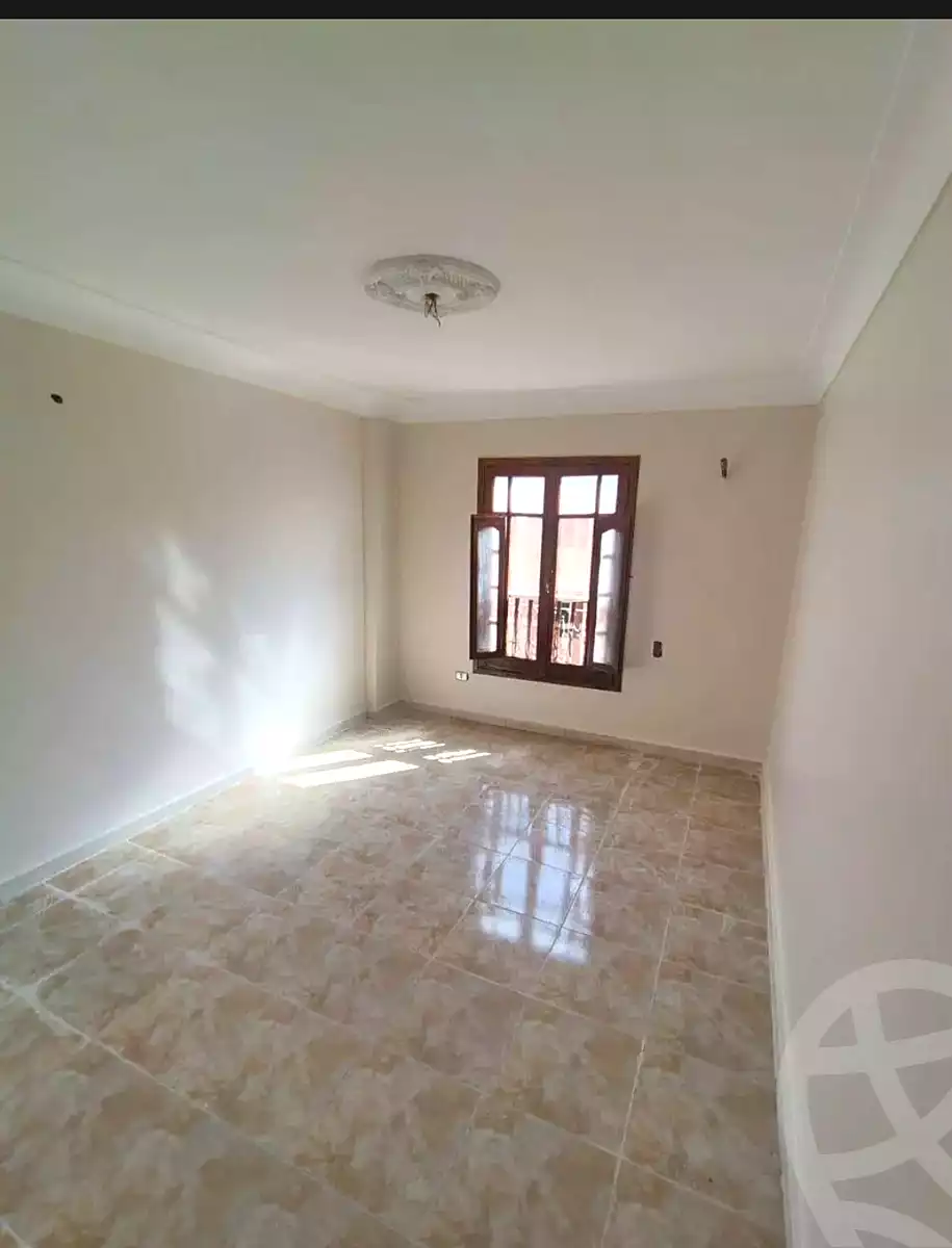 https://aqarmap.com.eg/ar/listing/7142712-for-sale-alexandria-al-agamy-el-hanouvel