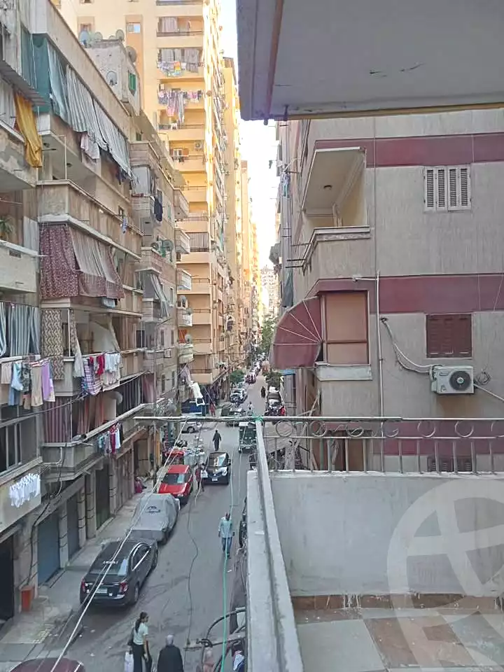 https://aqarmap.com.eg/ar/listing/7142774-for-sale-alexandria-el-asafra-l-sfr-bhry
