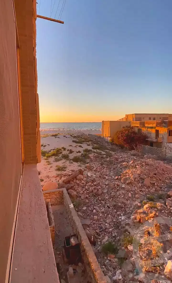 https://aqarmap.com.eg/ar/listing/7143401-for-sale-alexandria-al-agamy-lbytsh-bianchiii