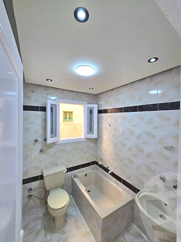 https://aqarmap.com.eg/ar/listing/7143529-for-sale-alexandria-al-agamy-shataa-el-nakheel