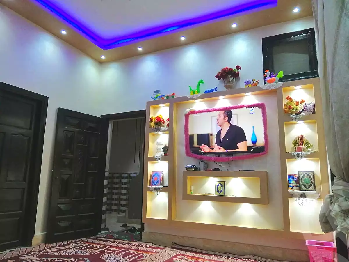 https://aqarmap.com.eg/ar/listing/7143651-for-sale-cairo-kirdasah-saft-el-laban