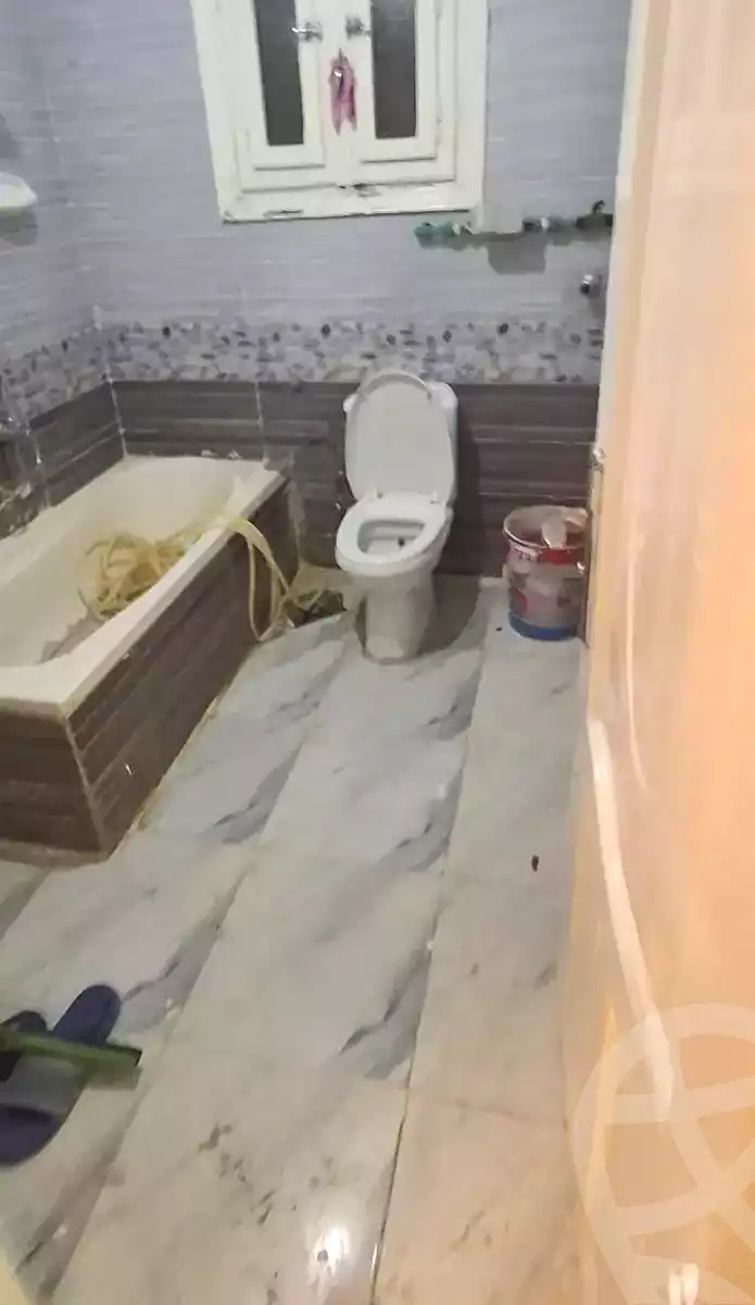 https://aqarmap.com.eg/ar/listing/7143779-for-rent-alexandria-al-agamy-lbytsh