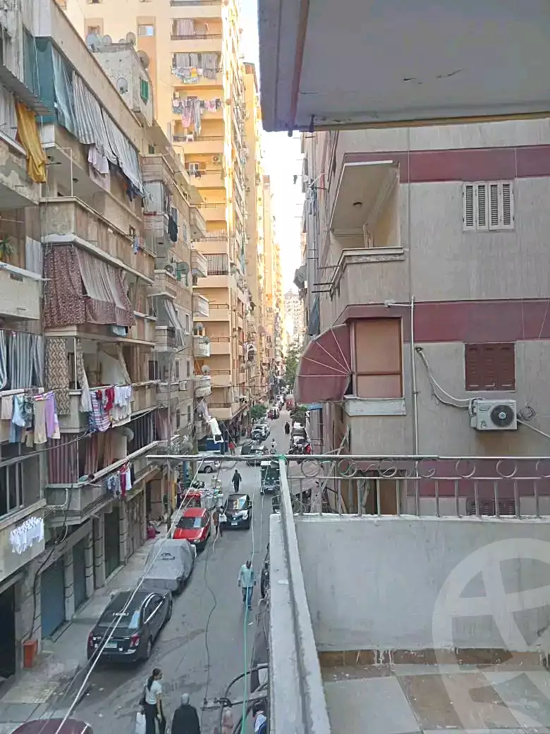 https://aqarmap.com.eg/ar/listing/7144112-for-sale-alexandria-el-asafra-l-sfr-bhry