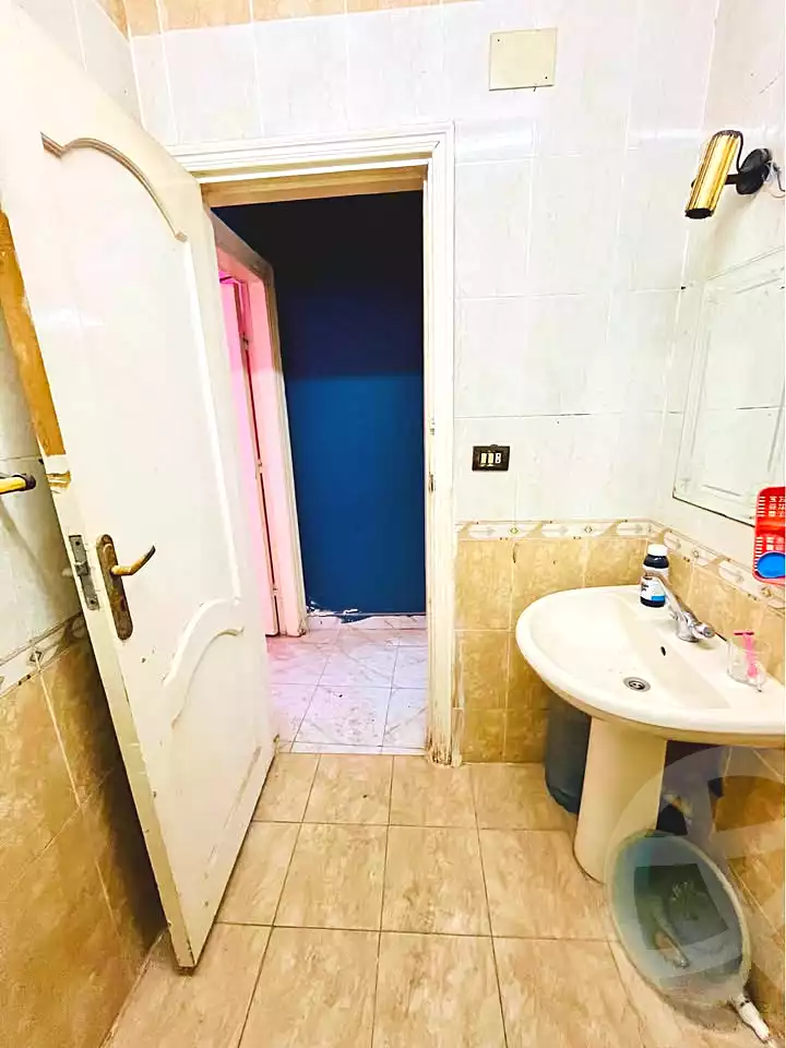 https://aqarmap.com.eg/en/listing/7144455-for-sale-cairo-el-haram-shareaa-khatem-el-morsalen