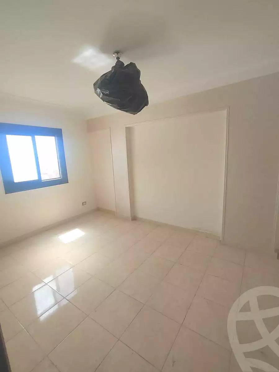 https://aqarmap.com.eg/ar/listing/7144668-for-sale-alexandria-al-agamy-lbytsh-el-saleheen-mosque-st